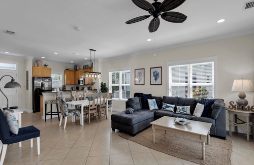 Coral Lagoon House | Coral Lagoon~Discounted Fall Rates ~please read description~ SLIP INCLUDED