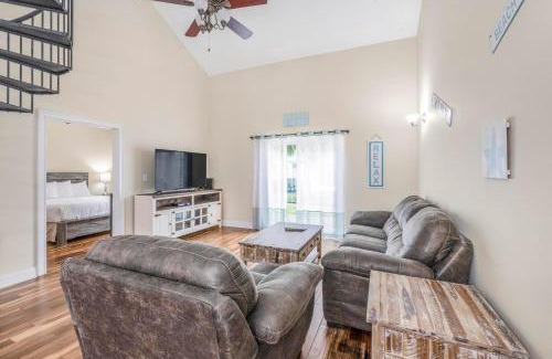 Sunset Pass House | Coral Retreat by Vacation Homes Collection