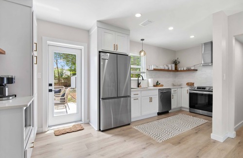 Jacksonville Beach House | Coral Way-Coastal retreat 1 mile to beach, walk to local brewery and eateries.