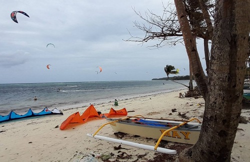 Boracay Island Apartment | Coralyn's Place Family of 3 with private toilet and kitchenette