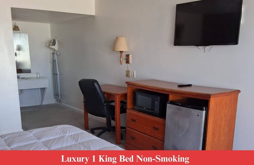 Anthony Hotel | Coratel Inn and Suites By Jasper Anthony