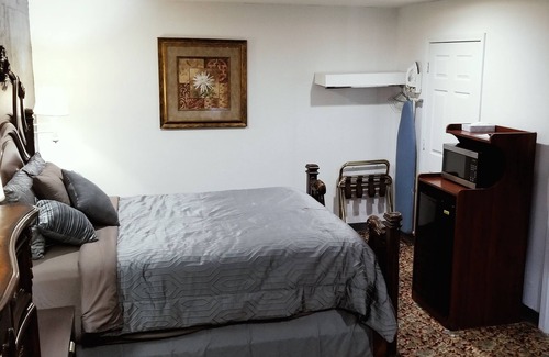 Hutchinson Hotel | Coratel Inn & Suites by Jasper Hutchinson