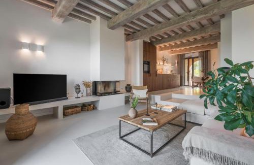 Montaione Apartment | Coratina Gorgeous Apartment With Pool, Montaione, Toscana