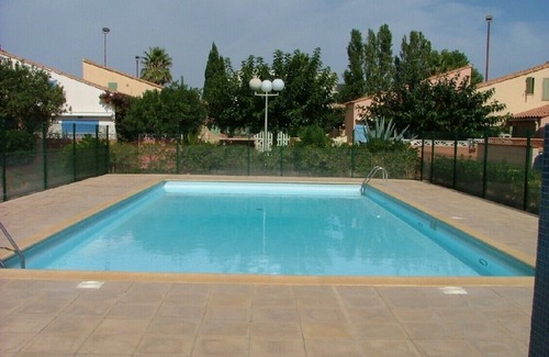 Canet-en-Roussillon House | Coraux Residence house+Veranda park piscines