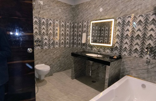 Moradabad Hotel | Corbett View Banquets and Resorts