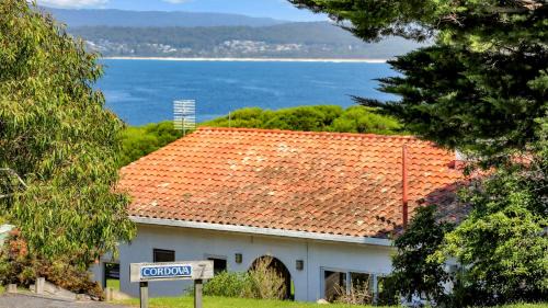 Merimbula House | Cordova - Perfect Summer or Winter Getaway