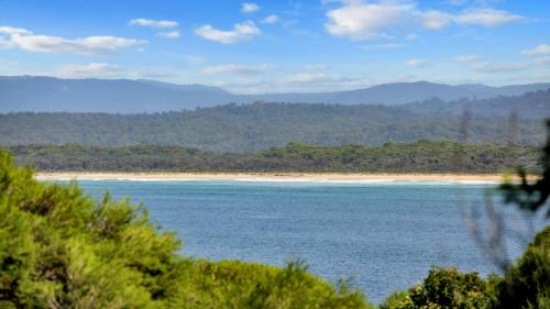 Merimbula House | Cordova - Perfect Summer or Winter Getaway