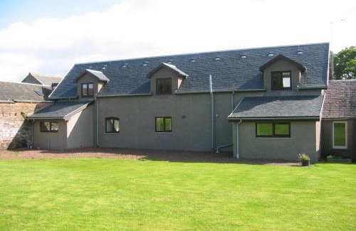 Lanark House | Corehouse Farm Cottages - Dairy, Granary & Sawmill