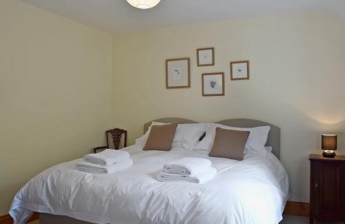 Cardigan House | Cornant