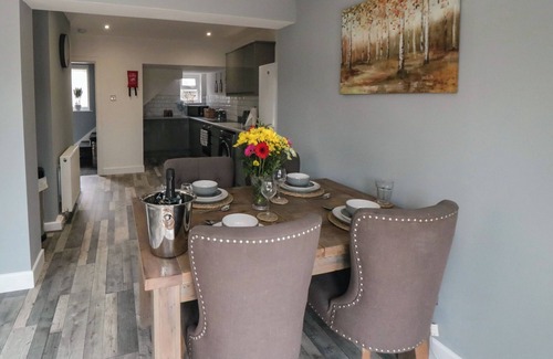 Bridlington Cottage | Corner Cottage