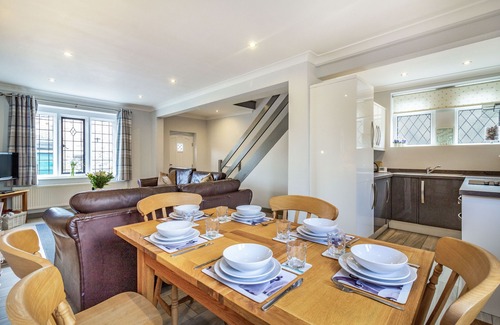 Bakewell Cottage | CORNER COTTAGE, pet friendly, with open fire in Bakewell