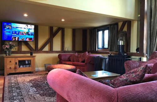 Halesworth House | Corner Farm Barn