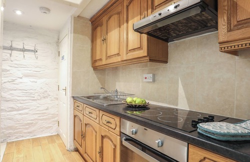 Borth-y-Gest Cottage | CORNHILL COURTYARD, pet friendly in Porthmadog