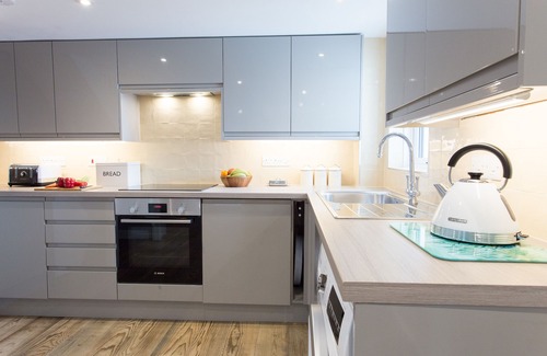Camborne Cottage | CORNISH VIEWS, luxury holiday cottage, with a garden in Camborne