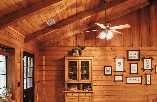 Tuscola Cabin | Coronado's Cabin on Elm Creek