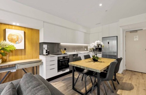 Arthur's Point Apartment | Coronet Escape Apartment 1 - base of coronet peak