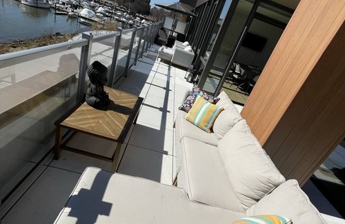 Southwest Apartment | CORPORATE RENTAL ON THE RIVER IN SOUTHWEST WASHINGTON DC