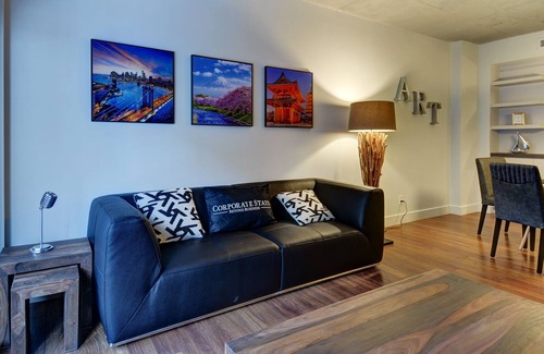 Cite-Universitaire Apartment | Corporate Stays | La Garde | Deluxe and Modern 1BR + Pool in Ste-Foy Quebec