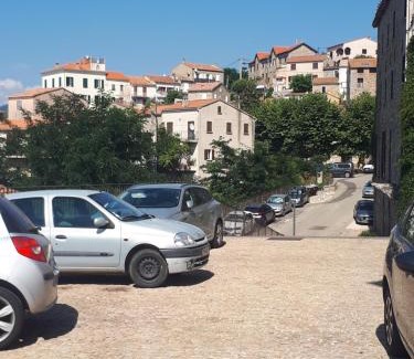 Calcatoggio Apartment | Corse village Calcatoggio location pour 2 pers avec terrasse 5 kms des Plages