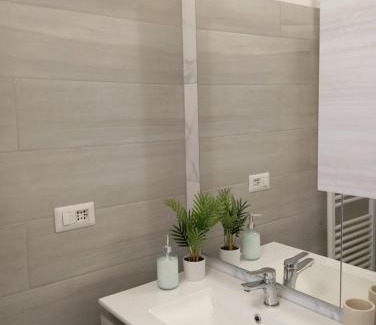 Borgomanero House | Corte 22 B&b e Appartamenti