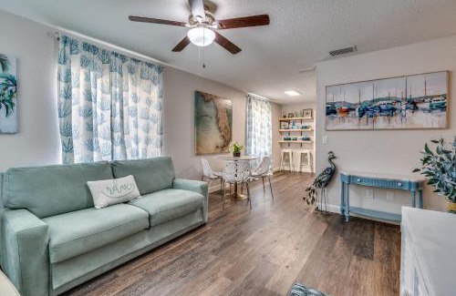 Bradenton Apartment | Cortez Gardens Cottage 11, Renovated, Close to Beach, 3-Bed, 2 Bath 10 people