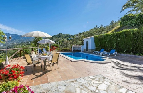 Sayalonga Villa | Cortijo La Rijana Sayalonga by Ruralidays