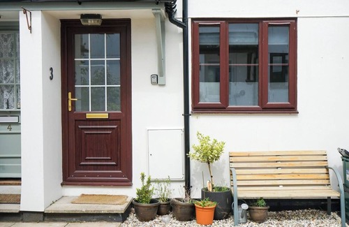 Totnes Apartment | Cosmopolitan Totnes - A Charming Couple’s Retreat