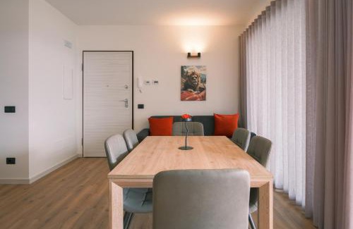 Zorzino Apartment | Costa Blu-Pool and Terrace overlooking the lake