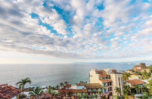 Conchas Chinas Condo | Costa de Oro - Casa Conchas Chinas 2BD Condo for rent in Conchas Chinas, Puerto vallarta