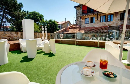 Suances Hotel | Costa Esmeralda Suites