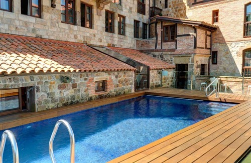 Suances Hotel | Costa Esmeralda Suites