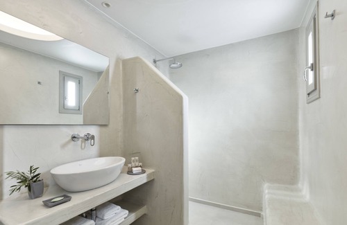 Kamari Hotel | Costa Grand Resort & Spa