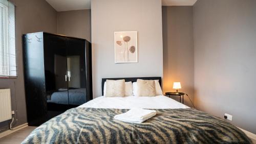 Selhurst Apartment | Cosy 2 Bed Apartment with Easy Access to Central London- Free On-Street Parking- 10 mins from Norwood Junction Station