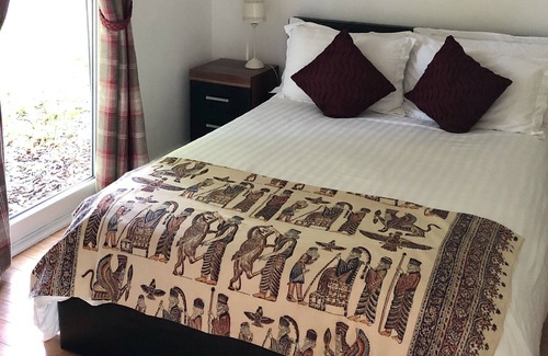 Bont Newydd Ski Chalet | Cosy 2 bed chalet near Snowdonia