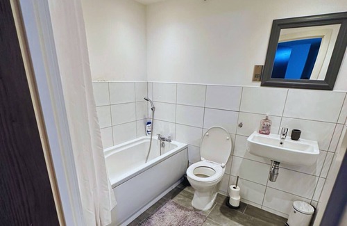 Bradford Apartment | Cosy 2 Bed Flat In Central Bradford West Yorkshire