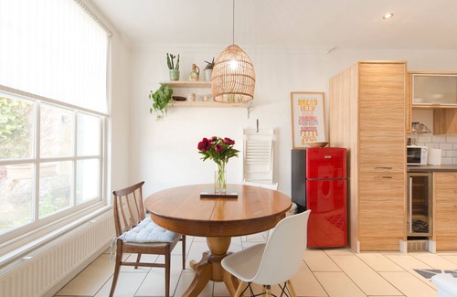 Cirencester House | Cosy 2 Bed Mews House (1) In Central Cirencester In The Cotswolds, England