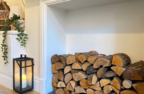 West Bridgford House | Cosy 2 bedroom home - popular location!