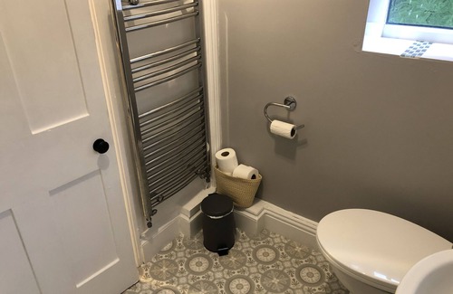 Gosforth Apartment | Cosy 2 Double Bed Flat with Great Links in Lovely Area