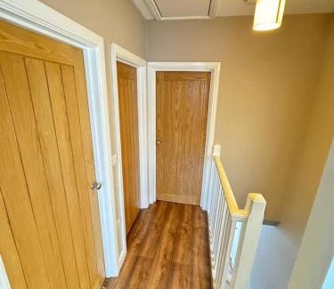Oldbury House | Cosy 3-bed house in Birmingham with free parking