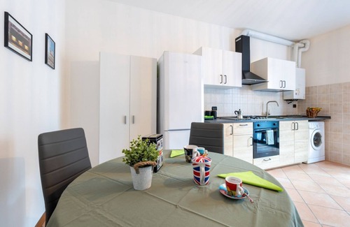 Parma Apartment | Cosy 55 sqm apartment, accommodating up to 4 people, on the ground floor of a building (no lift and one step to access it).We are located in a lively district well served by public transport, where the city market is held on Tuesdays; the property is clo