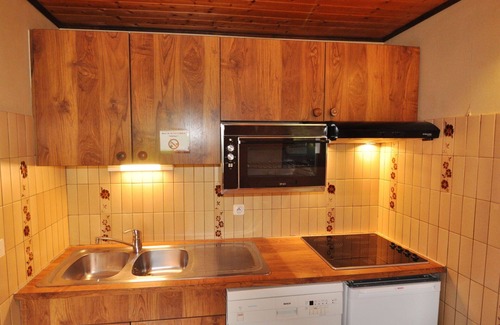 La Chapelle-d'Abondance Apartment | Cosy apartment for 4 guests with WIFI, TV, balcony, pets allowed and panoramic view