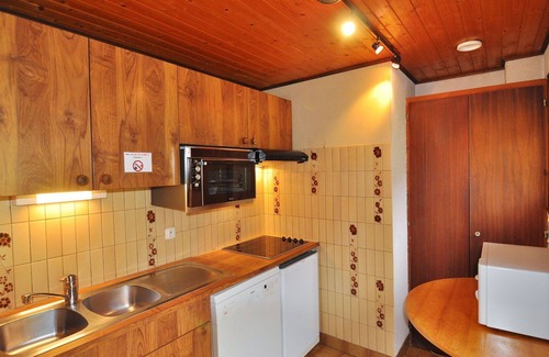 La Chapelle-d'Abondance Apartment | Cosy apartment for 4 guests with WIFI, TV, balcony, pets allowed and panoramic view