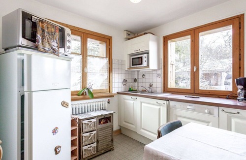 Saint-Gervais-les-Bains Apartment | Cosy apartment for 4 guests with WIFI, TV and balcony