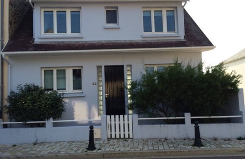 Manche House | Cosy and comfortable 8-person seafront