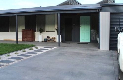 Kooringal House | Cosy and comfortable with outdoor patio