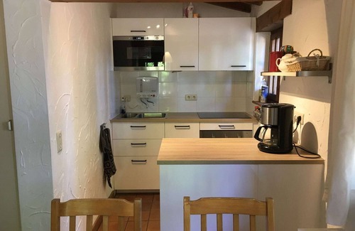 Tessenderlo House | Cosy and snug holiday home with joint swimming pool