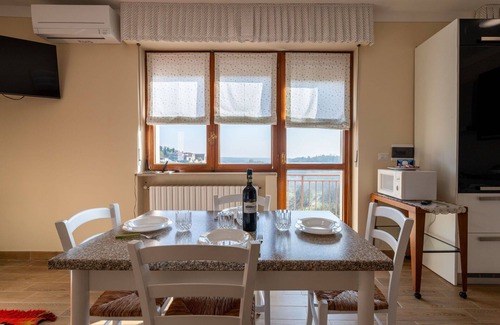 Castagnole Monferrato Apartment | Cosy apartment for 5 guests with WIFI, A/C, TV, terrace and parking