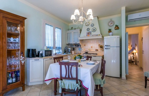 Rosignano Solvay Apartment | Cosy apartment for 4 guests with A/C, WIFI, TV and patio