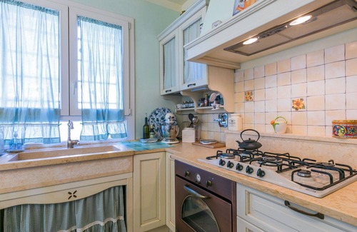 Rosignano Solvay Apartment | Cosy apartment for 4 guests with A/C, WIFI, TV and patio