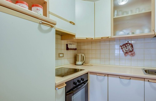 Moena Apartment | Cosy Apartment "Ciasa Mario Appartamento 1" with Wi-Fi and Mountain View